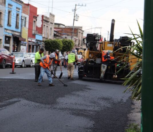 Más vialidades renovadas con el programa de reencarpetamiento del Gobierno de Morelia