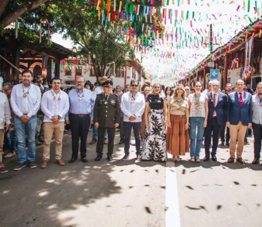 Dayana Pérez Mendoza encabezó el inicio de la 60 Feria Nacional del Cobre en Santa Clara del Cobre