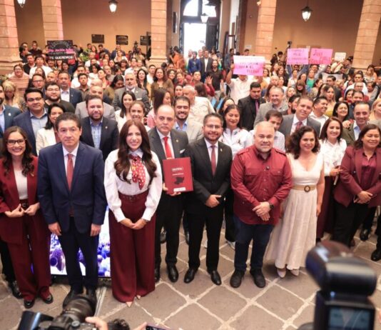 GP de Morena ha convertido demandas sociales del pueblo en derechos: Bugarini al presentar Segundo Informe Legislativo de la fracción
