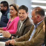 Alfonso Martínez refrenda apertura al sector mezcalero
