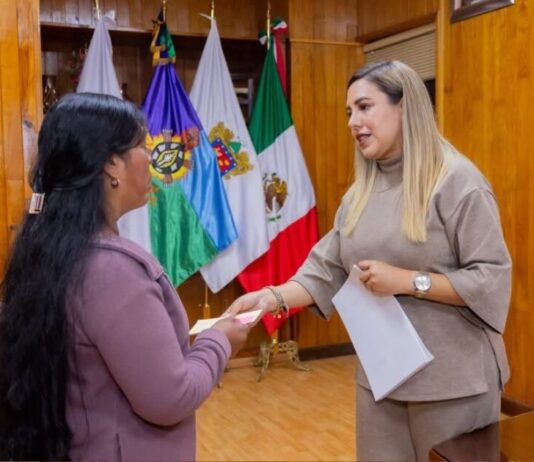 Dayana Pérez Mendoza mantiene cercanía con las familias a través de Atención Ciudadana