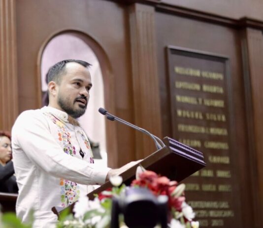 Saber gobernar también es saber escuchar y rectificar: Hugo Rangel, al contestar al Quinto Informe de Gobierno