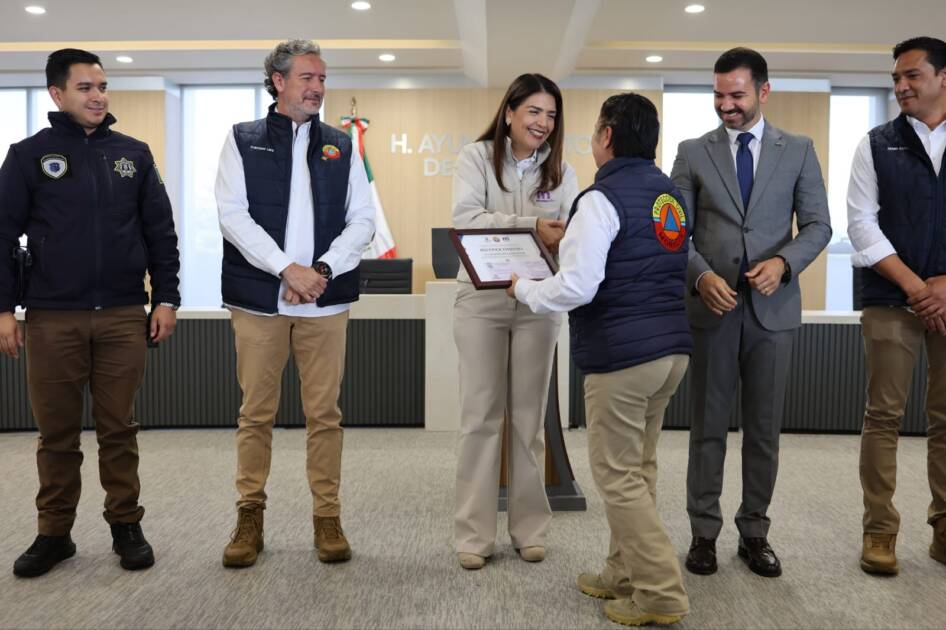 El Gobierno de Morelia reconoce la trayectoria y vocación de servicio de elementos de Protección Civil y Bomberos