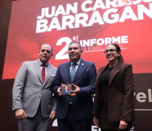 Rinde Juan Carlos Barragán su Segundo Informe de Actividades Legislativas