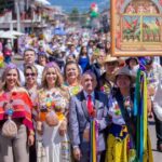 Dayana Pérez Mendoza acompaña a Tzintzuntzan en la celebración de su 96 aniversario