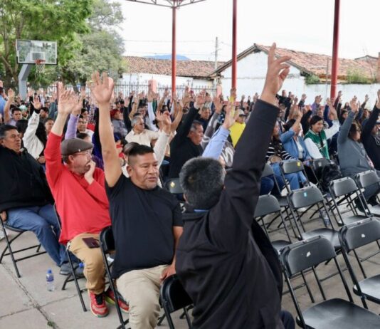 IEM acompaña consulta en la comunidad de Huecorio sobre autogobierno y presupuesto directo