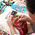 Alfonso Martínez Alcázar invita a disfrutar del bazar de artesanías michoacanas en el Centro de Morelia